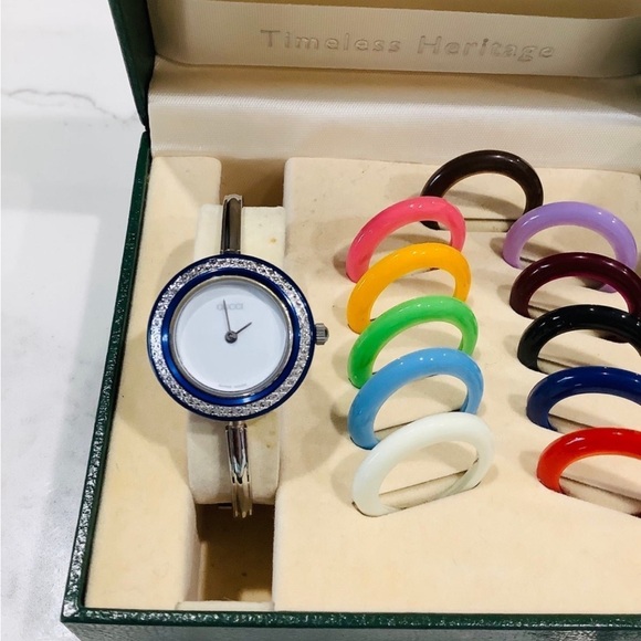 Gucci bangle watch - Picture 3 of 6